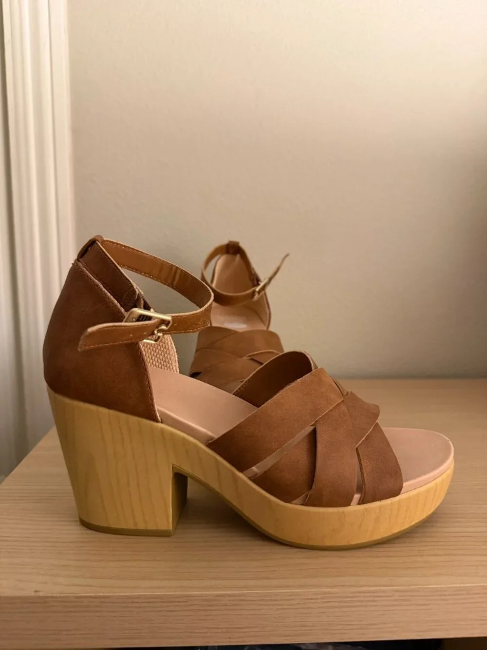 Dr. Scholls Blissful Heeled Sandal in Honey, Size 8